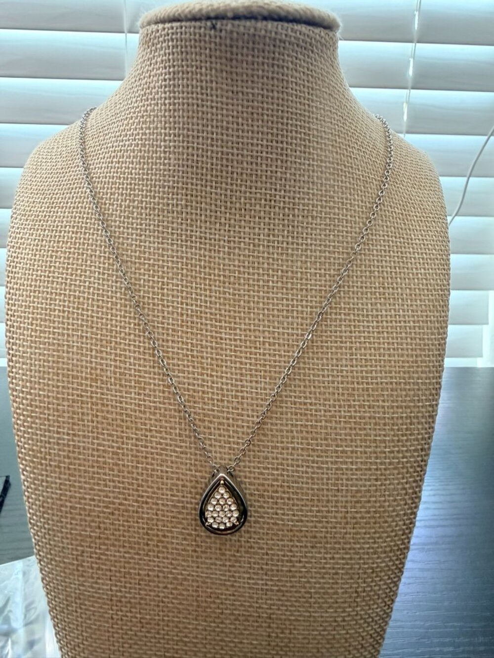 Evie Necklace